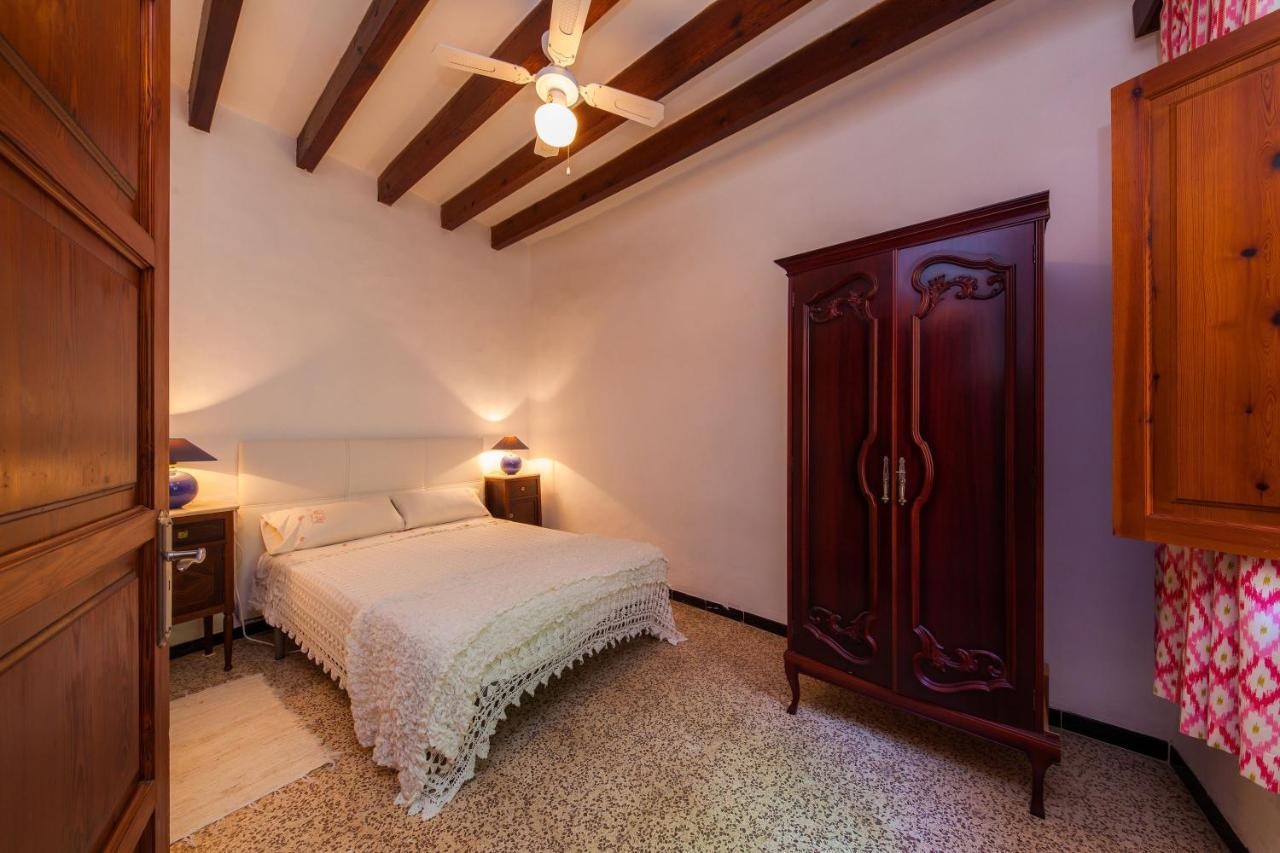 Ca Sa Padrina Apartment *